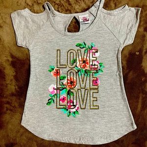 Real Love 💗 Shirt for girl, size 4, gray color.